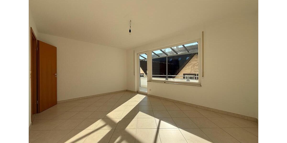 Etagenwohnung Reichenbach an der Fils - 3 Zimmer, 100 m&sup2;, 1.200&euro; | Angebot:25405929