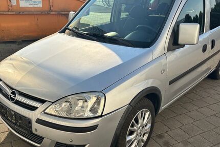 Opel Combo 145.000 km 2.990 &euro; Schwäbisch Gmünd 73529
