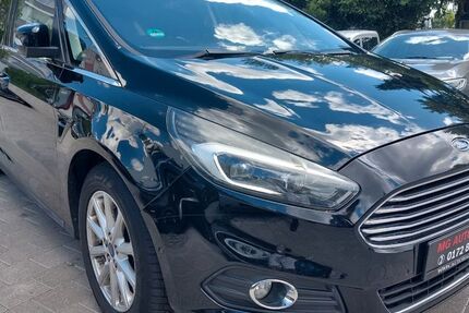 Ford S-Max 176.199 km 9.500 &euro; Fellbach 70736