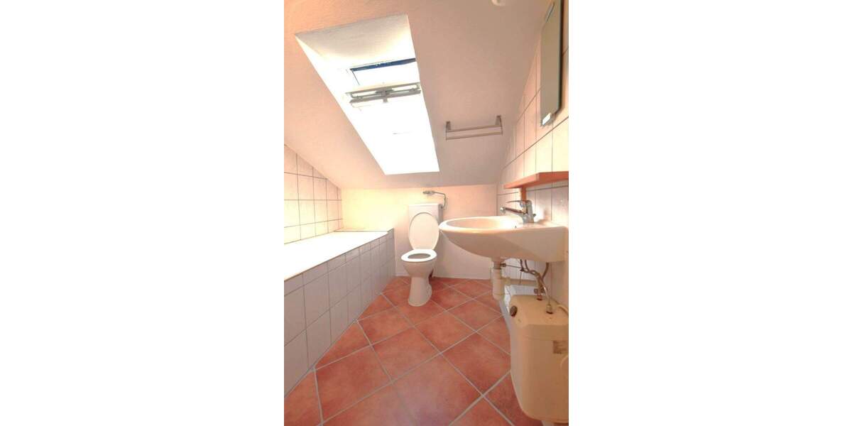 Einfamilienhaus Göppingen Bezgenriet - 6 Zimmer, 132 m&sup2;, 393.900&euro; | Angebot:25672855