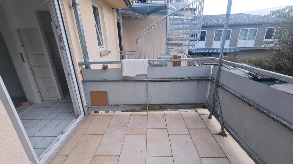 Etagenwohnung Lorch - 4 Zimmer, 90 m&sup2;, 1.000&euro; | Angebot:27570365