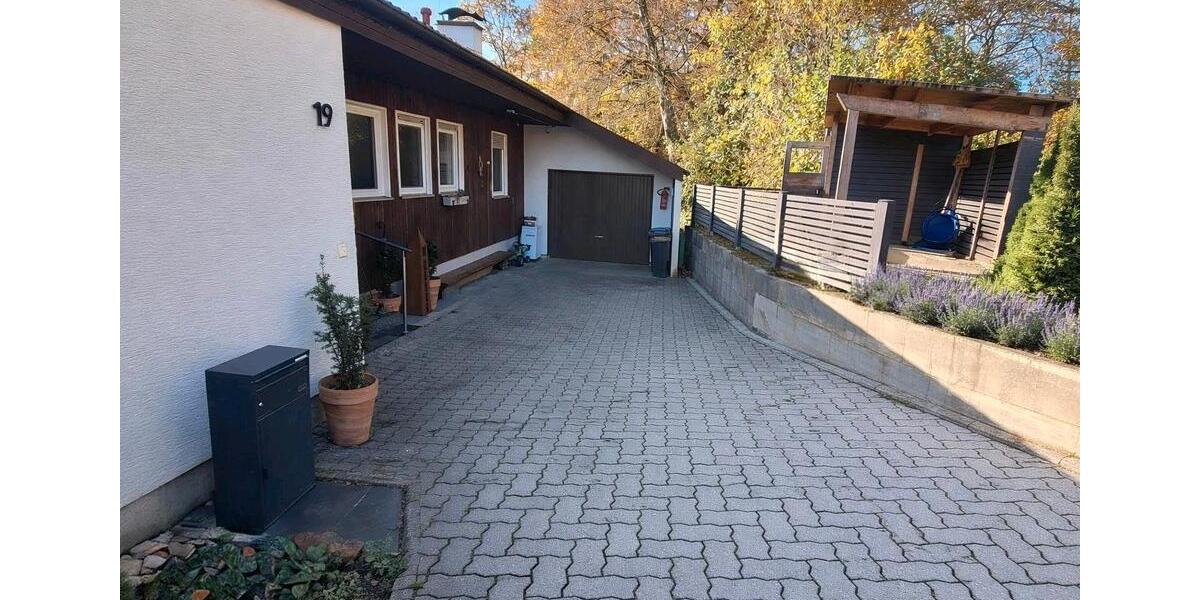 Einfamilienhaus Bad Urach - 7 Zimmer, 192 m&sup2;, 499.000&euro; | Angebot:25338654