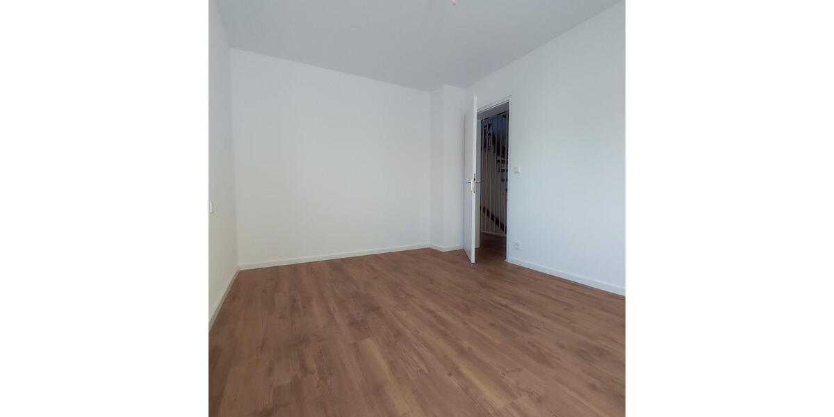 Reihenhaus Remshalden - 5 Zimmer, 135 m&sup2;, 1.750&euro; | Angebot:24237281