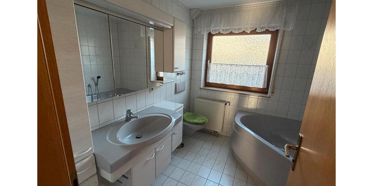 Mehrfamilienhaus, Wohnhaus Kuchen - 8 Zimmer, 171 m&sup2;, 699.000&euro; | Angebot:26038778