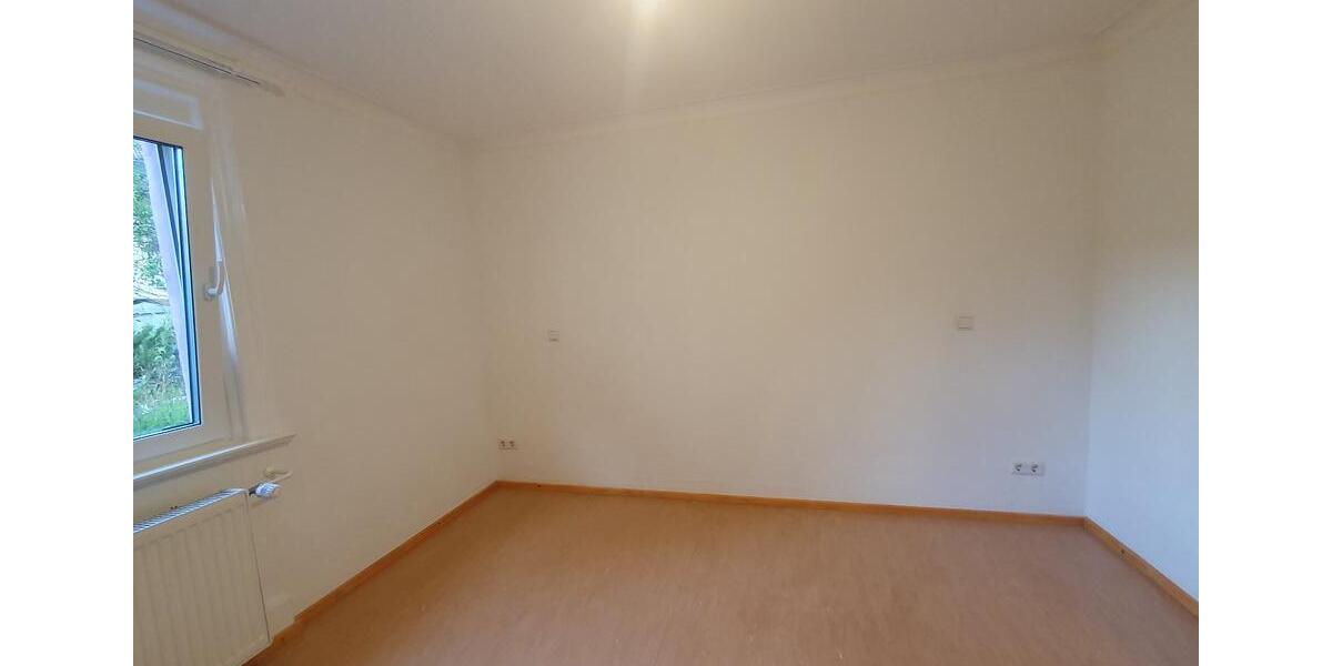 Erdgeschoßwohnung Bad Urach - 3 Zimmer, 76 m&sup2;, 850&euro; | Angebot:26020871