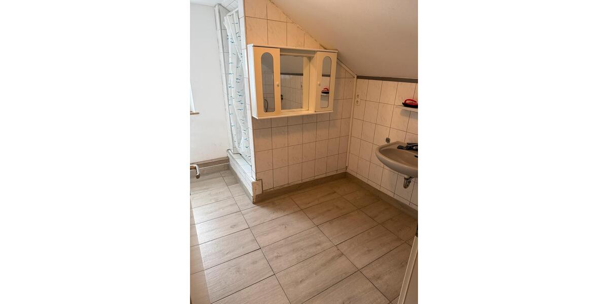 Dachgeschoßwohnung Mühlhausen im Täle - 4 Zimmer, 80 m&sup2;, 900&euro; | Angebot:25100862