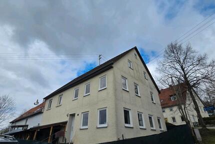 Haus Lonsee - 6 Zimmer, 140 m&sup2;, 1.300&euro; | Angebot:26516857