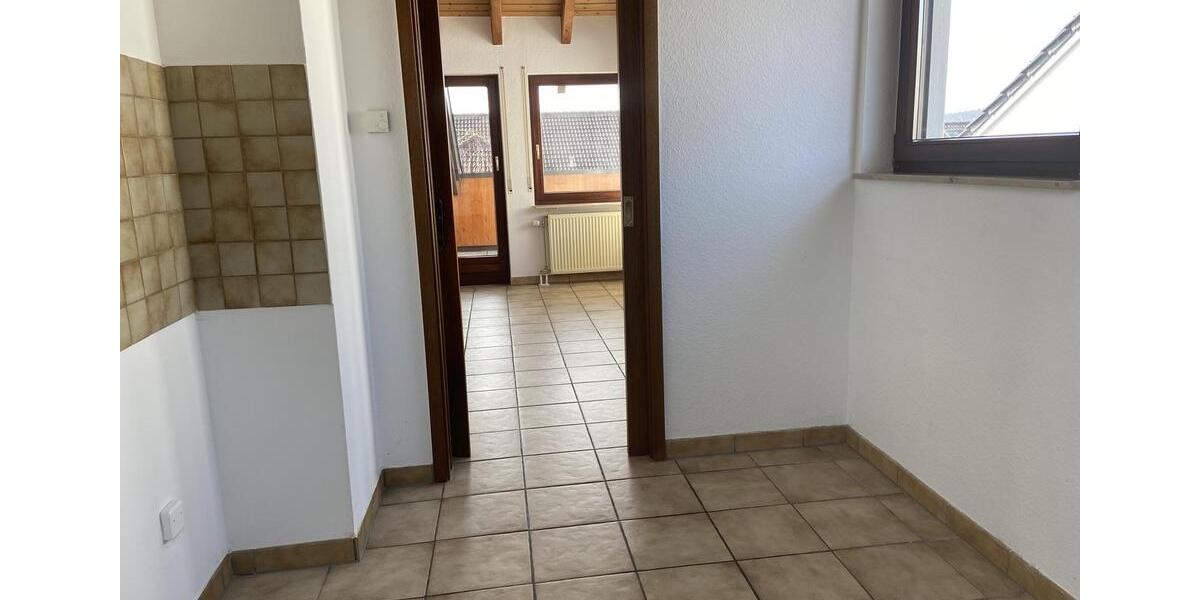 Dachgeschoßwohnung Winnenden - 3.5 Zimmer, 106 m&sup2;, 1.150&euro; | Angebot:25992753