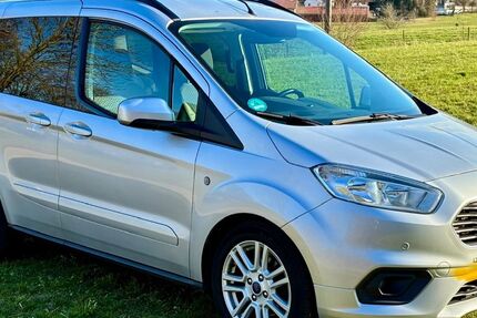Ford Tourneo Courier 175.000 km 10.200 &euro; Schwäbisch Gmünd 73571