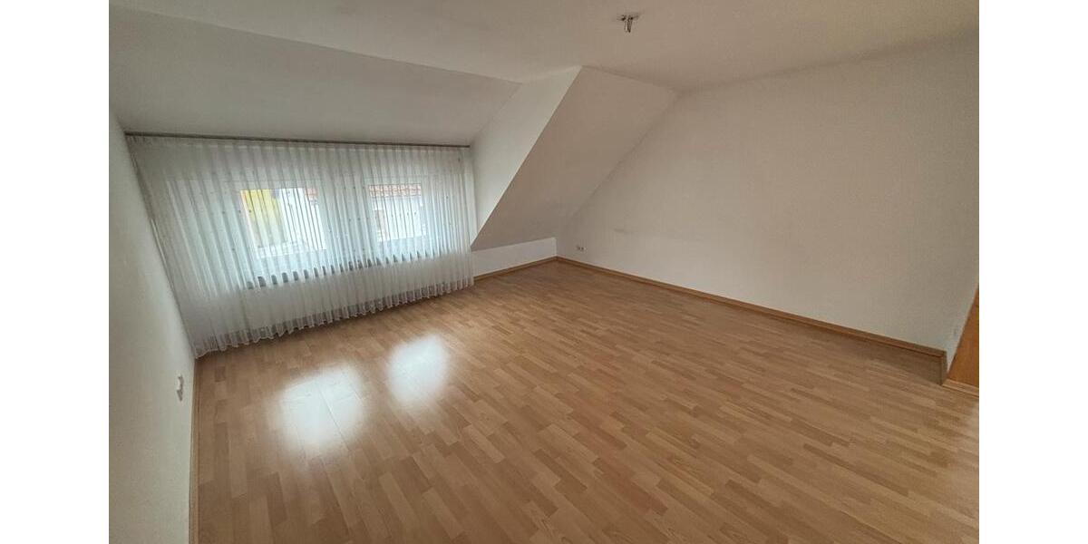 Maisonettenwohnung Deizisau - 3.5 Zimmer, 90 m&sup2;, 1.200&euro; | Angebot:26012926
