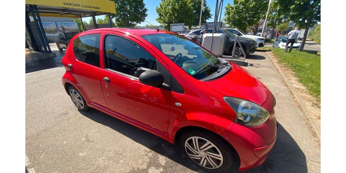 Toyota Aygo (X) 116.340 km 3.100 &euro; Wendlingen am Neckar 73240
