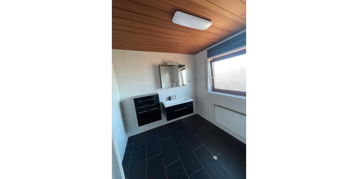 Etagenwohnung Laichingen - 4.5 Zimmer, 113 m&sup2;, 1.300&euro; | Angebot:26671464
