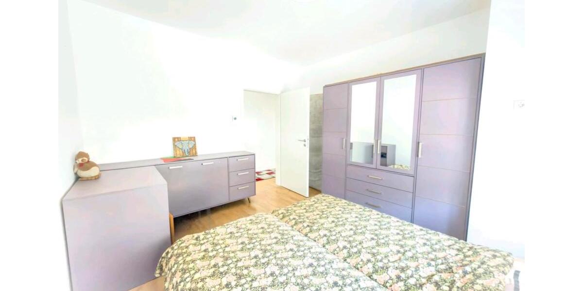 Erdgeschoßwohnung Göppingen Bruckwasen - 5 Zimmer, 140 m&sup2;, 360.000&euro; | Angebot:27259327