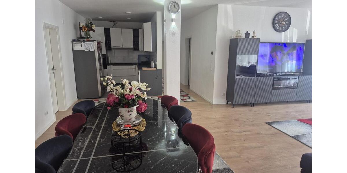 Erdgeschoßwohnung Göppingen Bruckwasen - 5 Zimmer, 134 m&sup2;, 370.000&euro; | Angebot:25843705