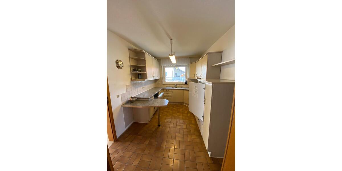 Erdgeschoßwohnung Lonsee - 5 Zimmer, 144 m&sup2;, 1.350&euro; | Angebot:25963141