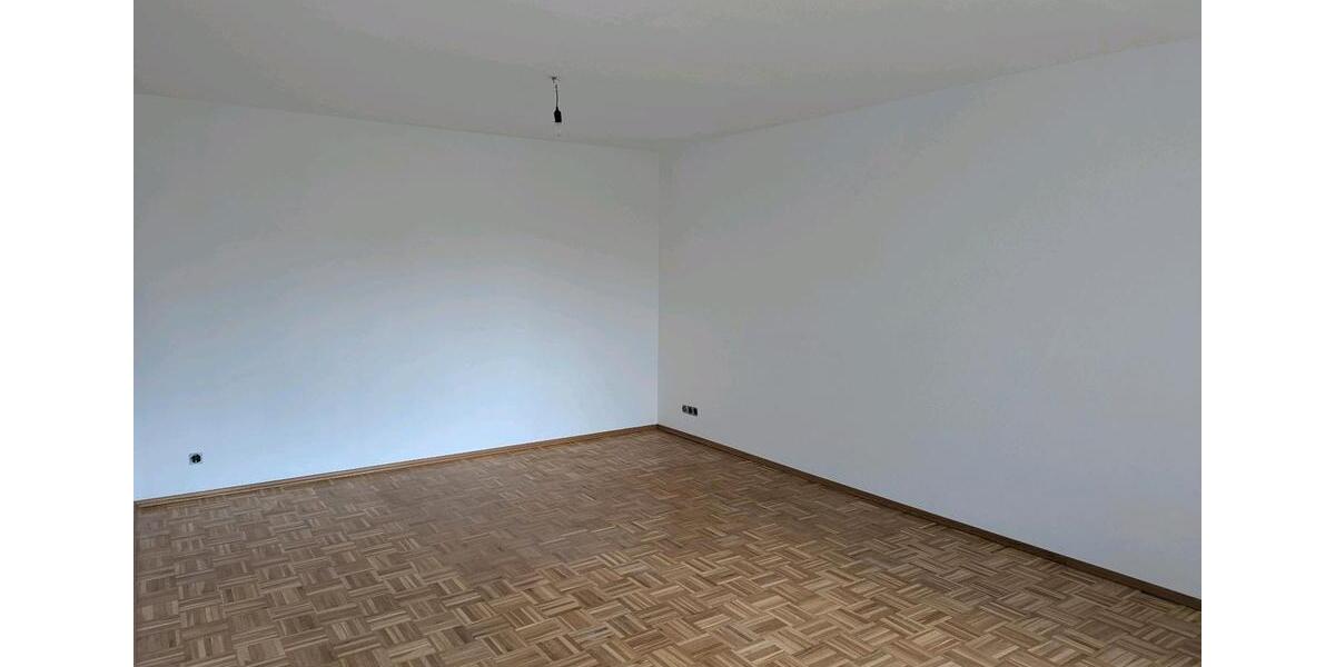Erdgeschoßwohnung Eislingen (Fils) - 2 Zimmer, 81 m&sup2;, 1.110&euro; | Angebot:25404957