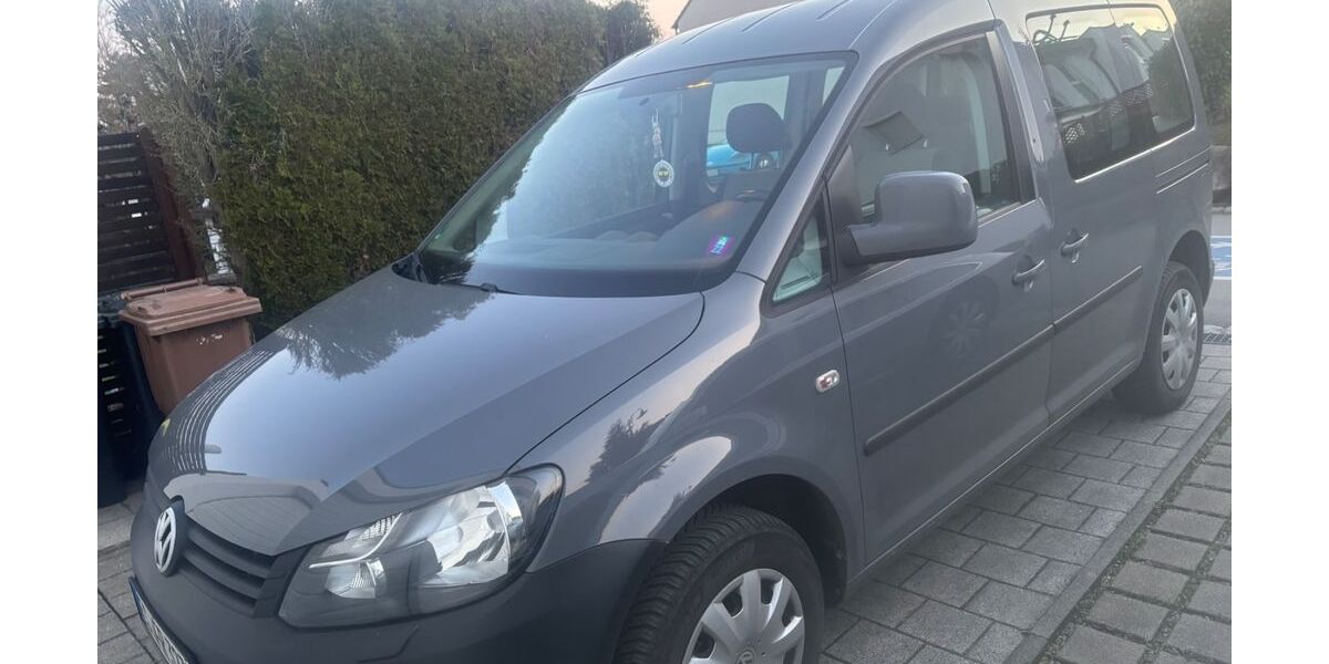 VW Caddy 201.500 km 5.500 &euro; Denkendorf 73770