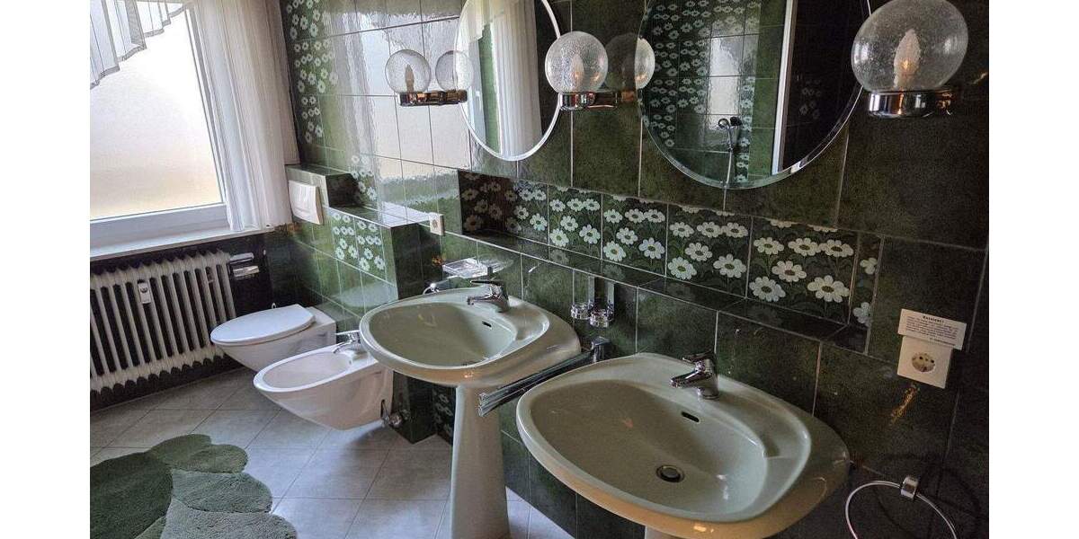 Mehrfamilienhaus, Wohnhaus Böbingen - 6 Zimmer, 209 m&sup2;, 659.000&euro; | Angebot:25853975