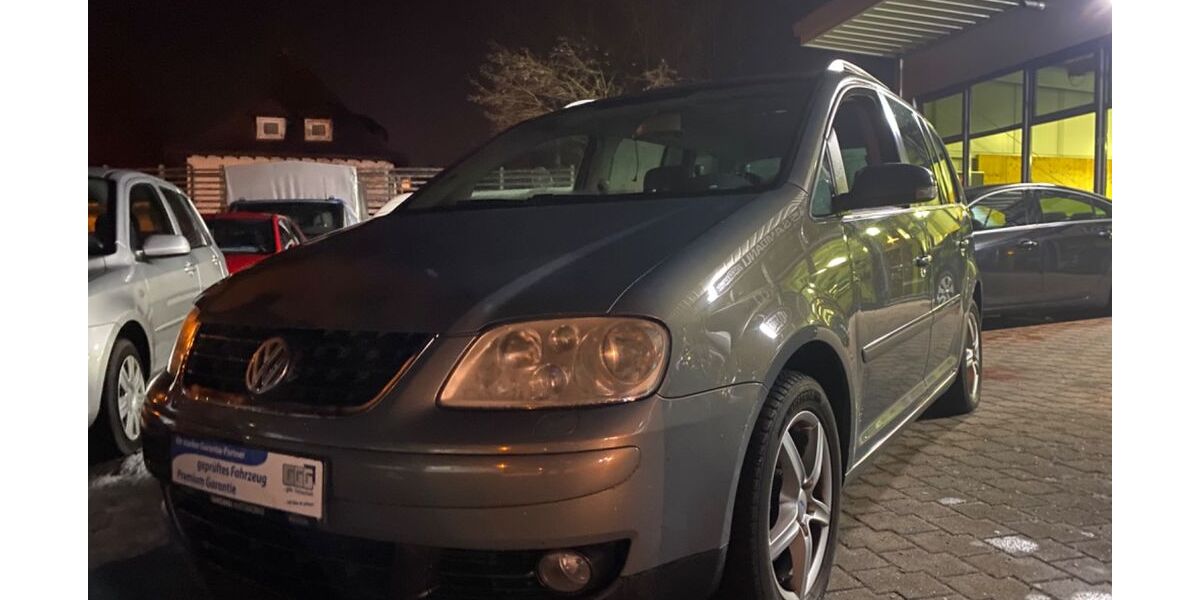 VW Touran 209.000 km 3.950 &euro; Schwäbisch Gmünd 73529