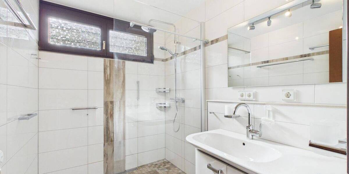 Etagenwohnung Ebersbach an der Fils Ebersbach - 3 Zimmer, 79 m&sup2;, 930&euro; | Angebot:26543566