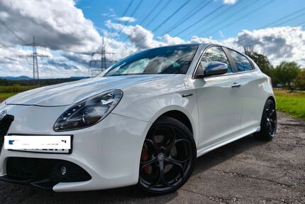 Alfa Romeo Giulietta 171.025 km 9.990 &euro; Altbach 73776