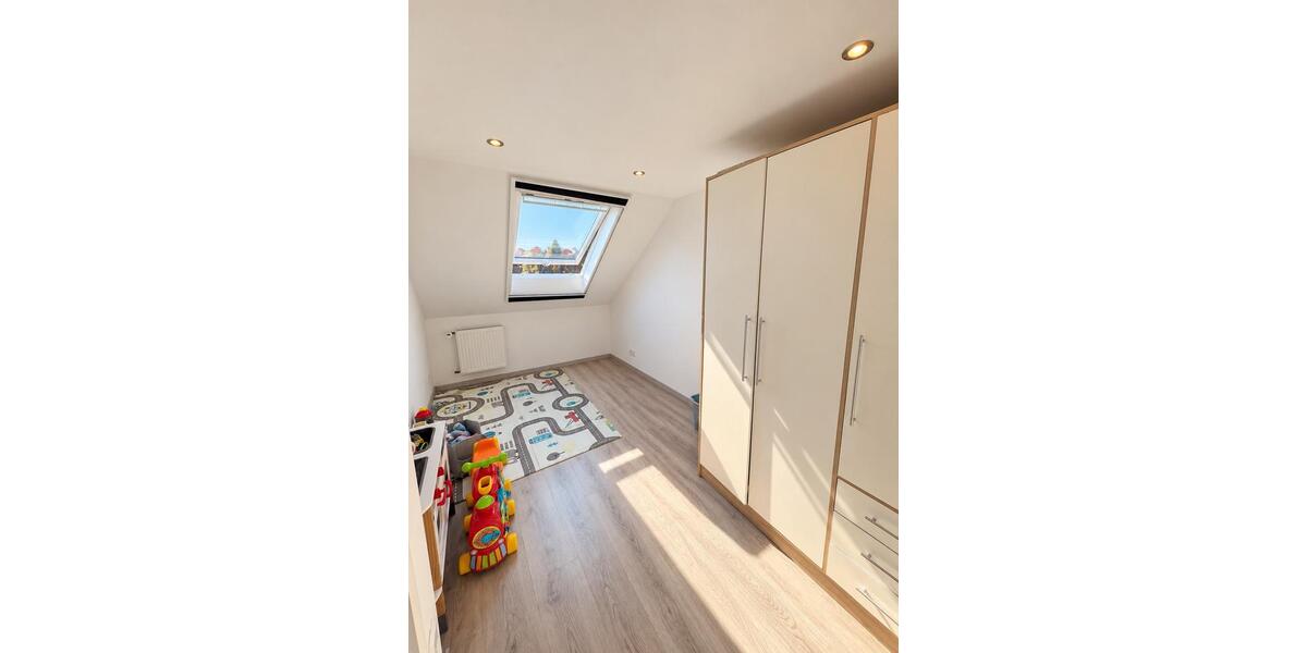 Doppelhaushälfte Schwaikheim - 8 Zimmer, 160 m&sup2;, 669.000&euro; | Angebot:27598082