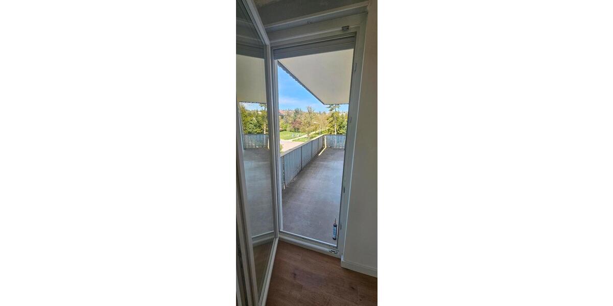 Etagenwohnung Esslingen am Neckar Brühl - 3 Zimmer, 85 m&sup2;, 1.290&euro; | Angebot:26633810