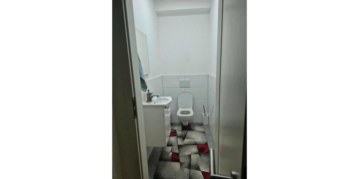 Erdgeschoßwohnung Göppingen Bruckwasen - 5 Zimmer, 134 m&sup2;, 358.000&euro; | Angebot:26123038