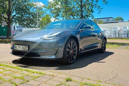 Tesla Model 3 117.500 km 27.200 &euro; Leutenbach 71397