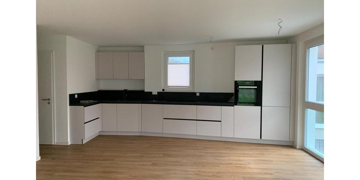 Erdgeschoßwohnung Weinstadt - 3 Zimmer, 119 m&sup2;, 1.601&euro; | Angebot:26004773