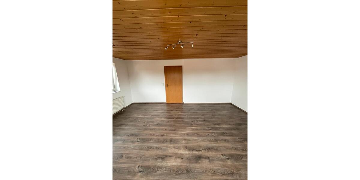 Doppelhaushälfte Essingen - 4 Zimmer, 120 m&sup2;, 1.130&euro; | Angebot:27620258