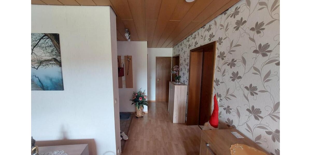Etagenwohnung Allmersbach im Tal - 3.5 Zimmer, 69 m&sup2;, 295.000&euro; | Angebot:26049687