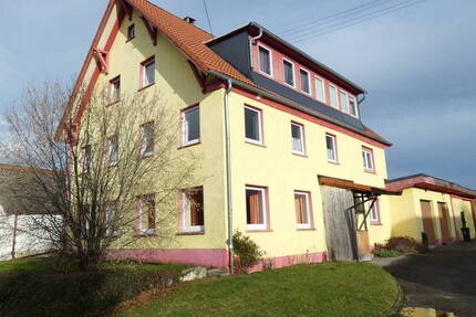 Haus Geislingen an der Steige Waldhausen - 9 Zimmer, 286 m&sup2;, 399.000&euro; | Angebot:25745420