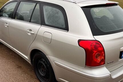 Toyota Avensis 151.500 km 2.750 &euro; Lorch (Württemberg) 73547