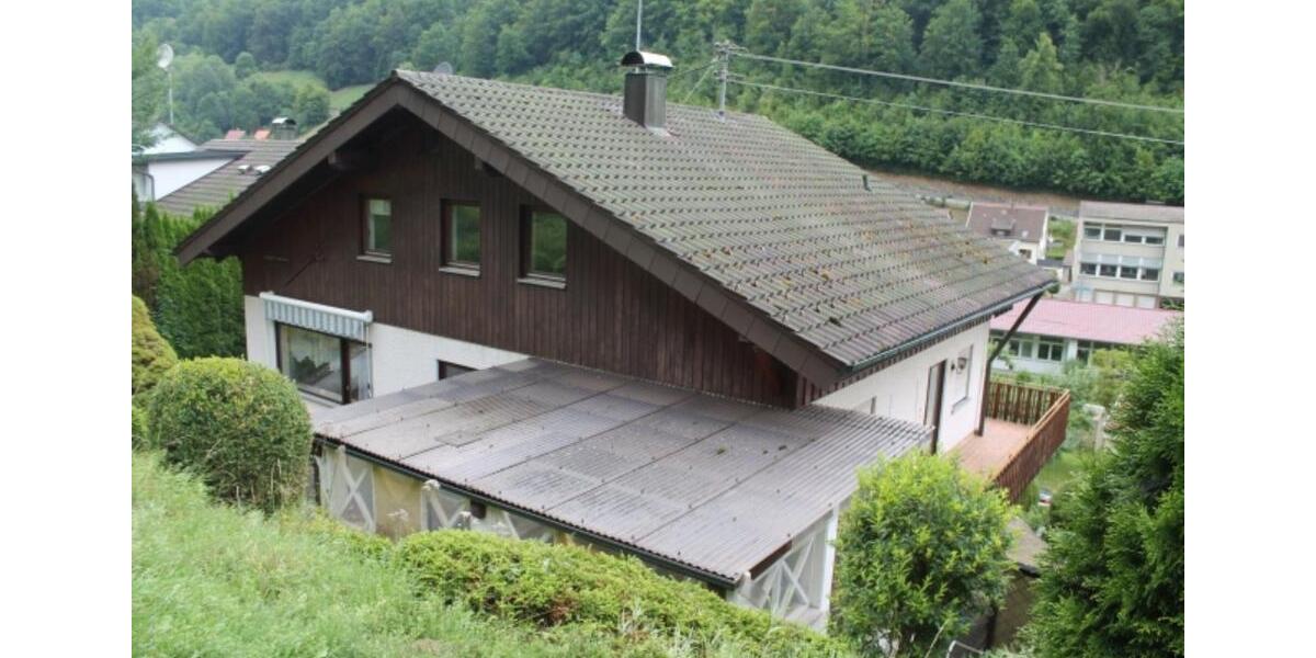 Einfamilienhaus Wiesensteig - 10.5 Zimmer, 180 m&sup2;, 490.000&euro; | Angebot:24638352