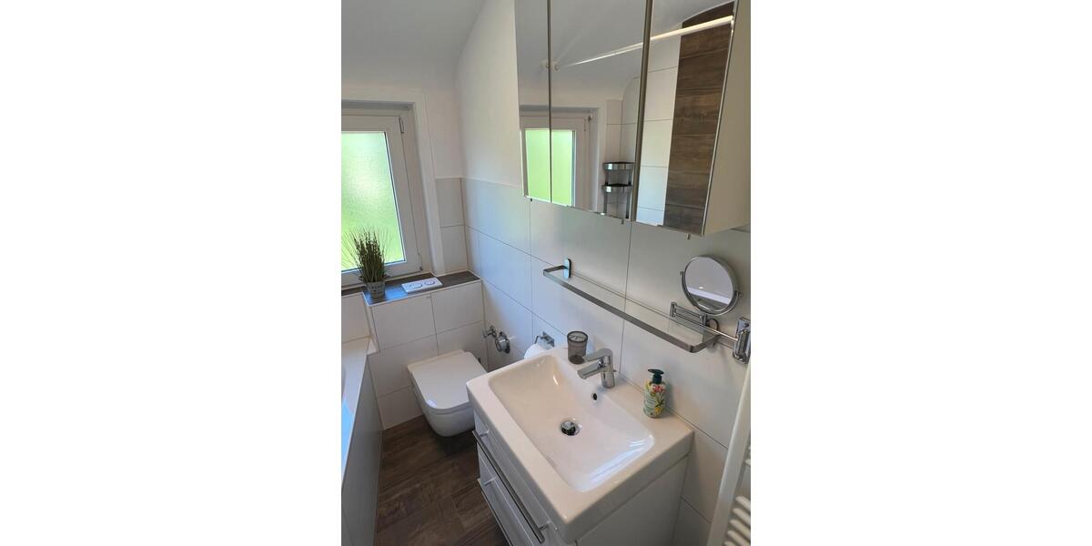 Etagenwohnung Dettingen an der Erms - 3 Zimmer, 54 m&sup2;, 990&euro; | Angebot:25332680