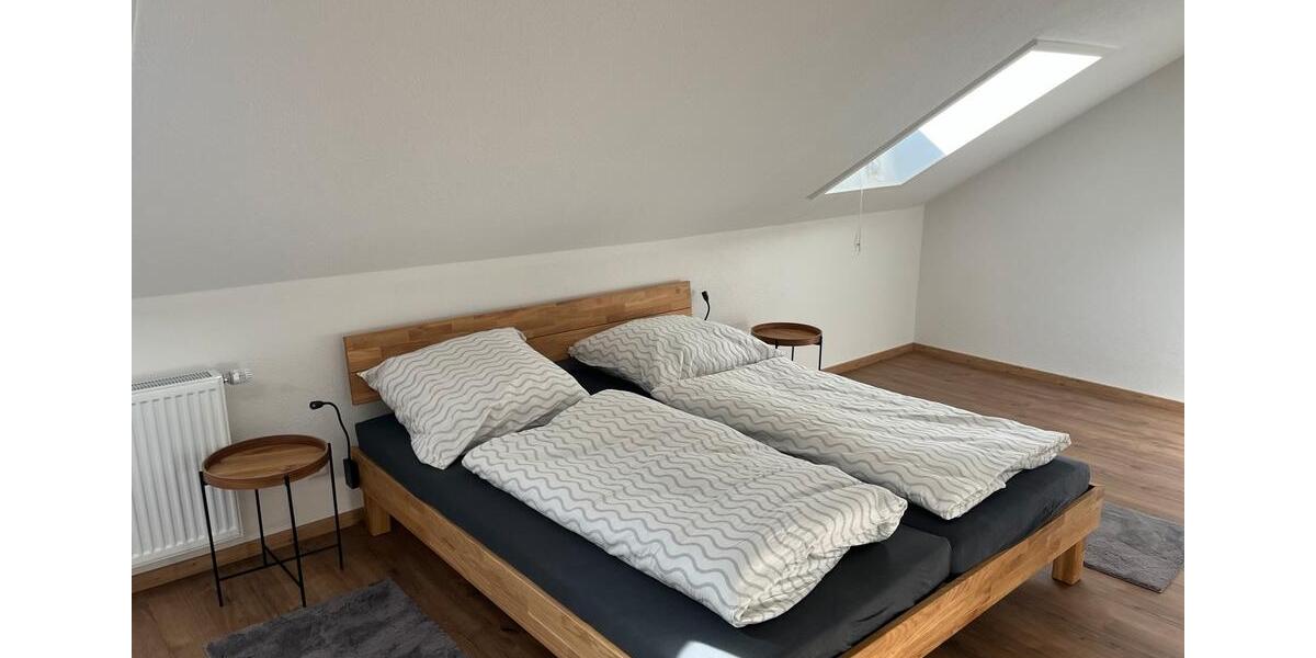 Dachgeschoßwohnung Schwäbisch Gmünd Bargau - 3 Zimmer, 72 m&sup2;, 60&euro; | Angebot:25255250