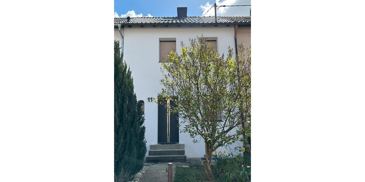 Etagenwohnung Winnenden - 4 Zimmer, 95 m&sup2;, 1.245&euro; | Angebot:25903848