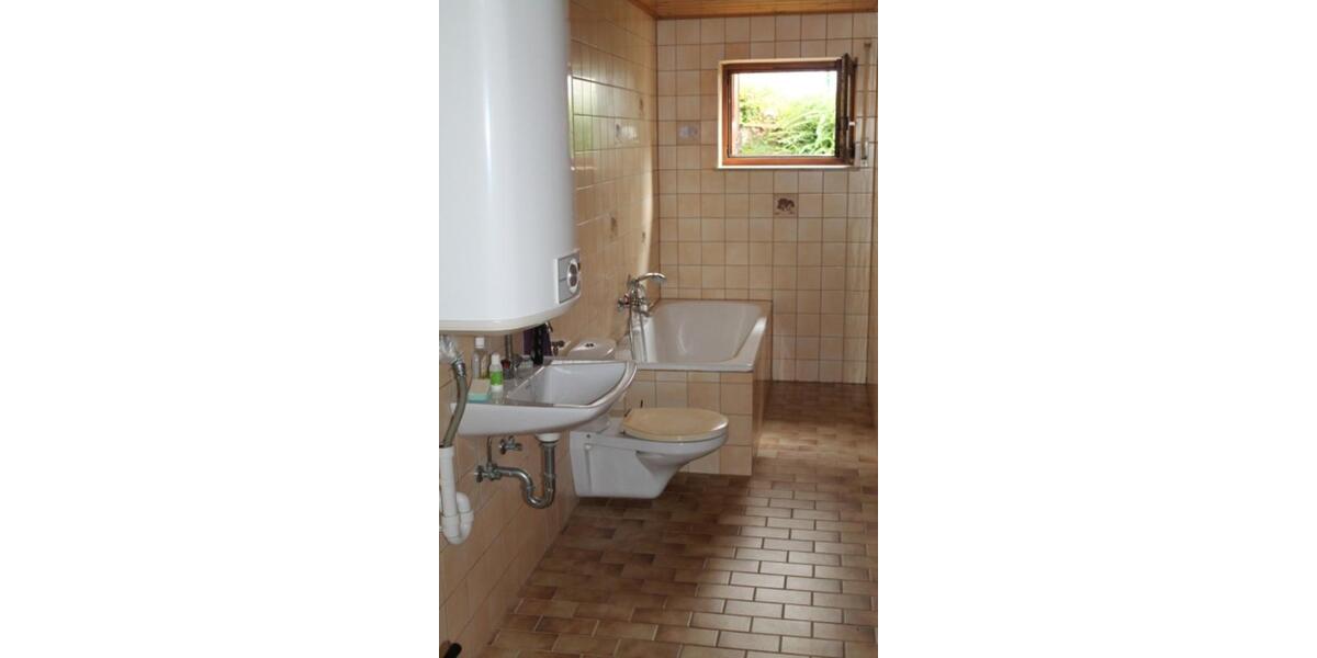 Einfamilienhaus Wiesensteig - 10.5 Zimmer, 180 m&sup2;, 490.000&euro; | Angebot:24638352