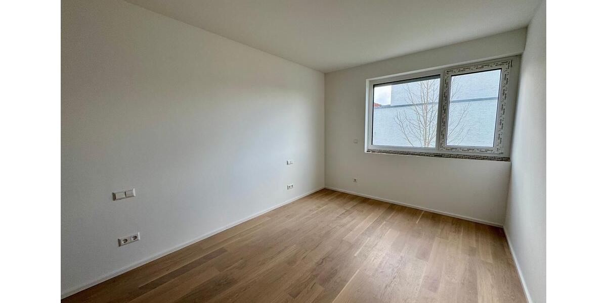 Erdgeschoßwohnung Esslingen am Neckar Oberesslingen - 3 Zimmer, 86 m&sup2;, 1.675&euro; | Angebot:26004781