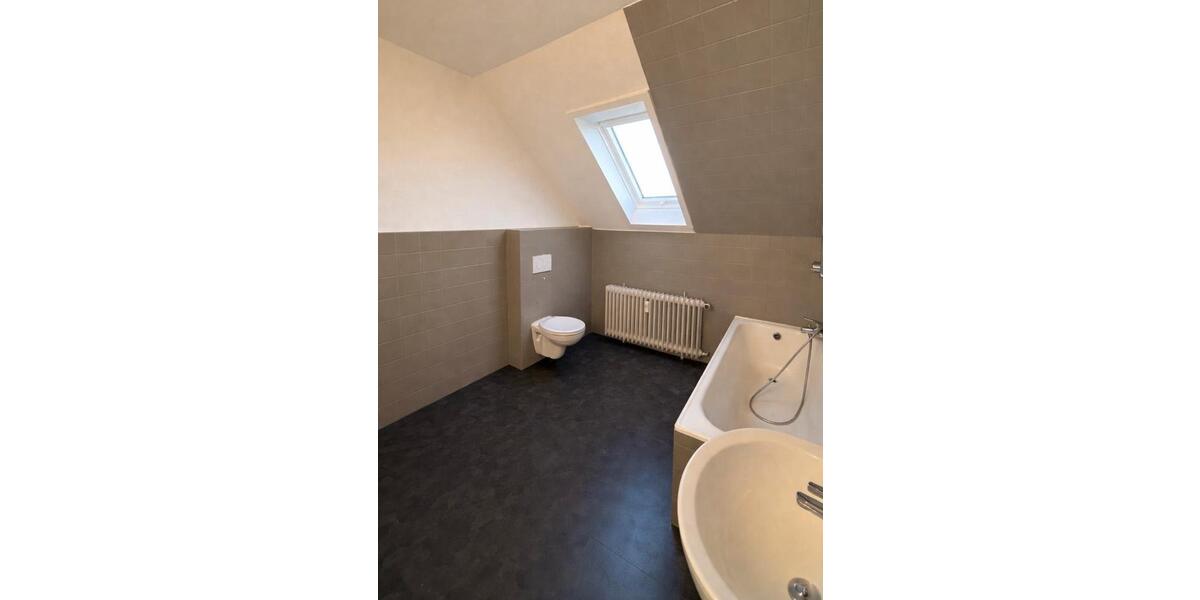 Etagenwohnung Göppingen - 3 Zimmer, 83 m&sup2;, 955&euro; | Angebot:25396840