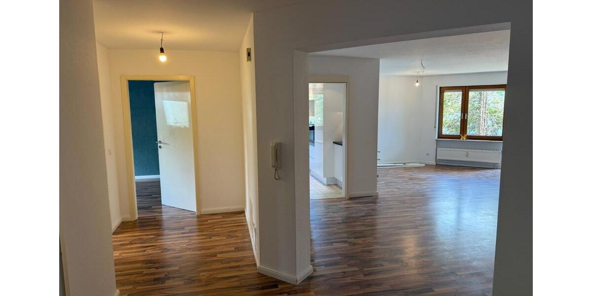 Erdgeschoßwohnung Süßen - 3.5 Zimmer, 89 m&sup2;, 1.200&euro; | Angebot:25291347