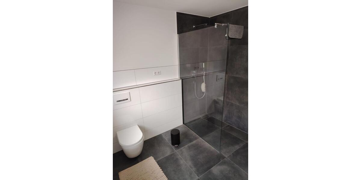Doppelhaushälfte Ebersbach an der Fils - 5.5 Zimmer, 139 m&sup2;, 550.000&euro; | Angebot:27131693