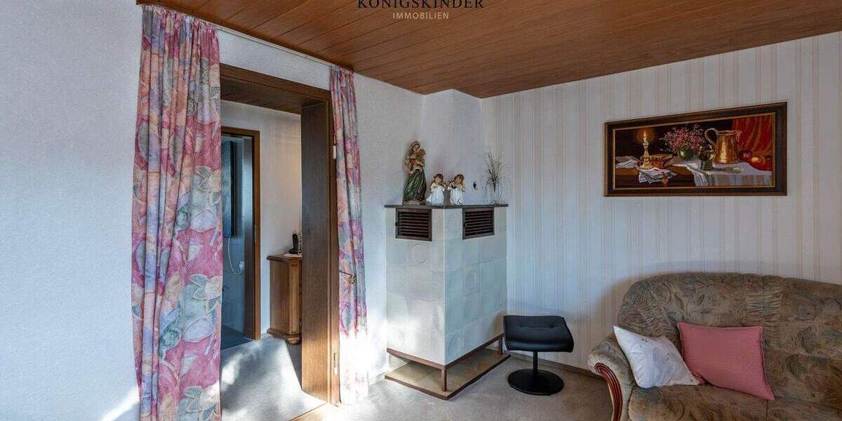 Mehrfamilienhaus, Wohnhaus Großbettlingen - 8 Zimmer, 160 m&sup2;, 565.000&euro; | Angebot:25733919