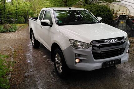 Isuzu D-Max 15.173 km 32.900 &euro; Weinstadt 71384