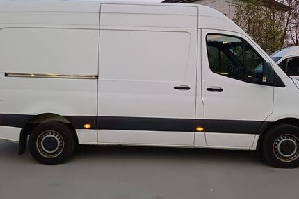 Mercedes-Benz Sprinter 219.000 km 19.100 &euro; Esslingen am Neckar 73733