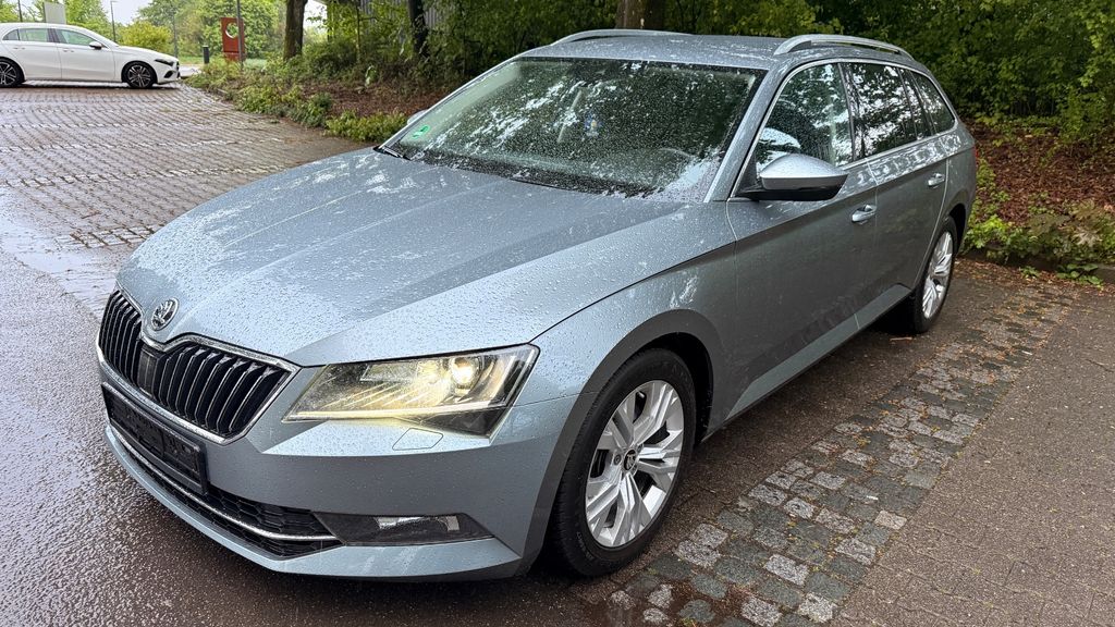 Skoda Superb 83.500 km 19.490 &euro; Nürtingen 72622