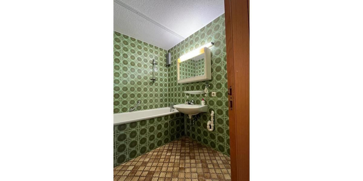 Etagenwohnung Kirchheim unter Teck - 3 Zimmer, 83 m&sup2;, 1.000&euro; | Angebot:24459732