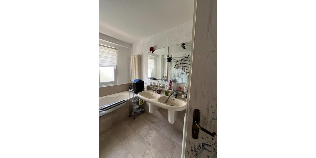 Etagenwohnung Lorch - 3 Zimmer, 96 m&sup2;, 880&euro; | Angebot:25216173