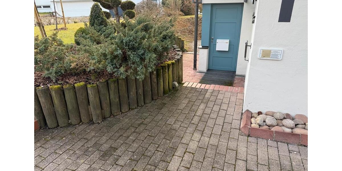 Erdgeschoßwohnung Schwaikheim - 1 Zimmer, 50 m&sup2;, 830&euro; | Angebot:25723215